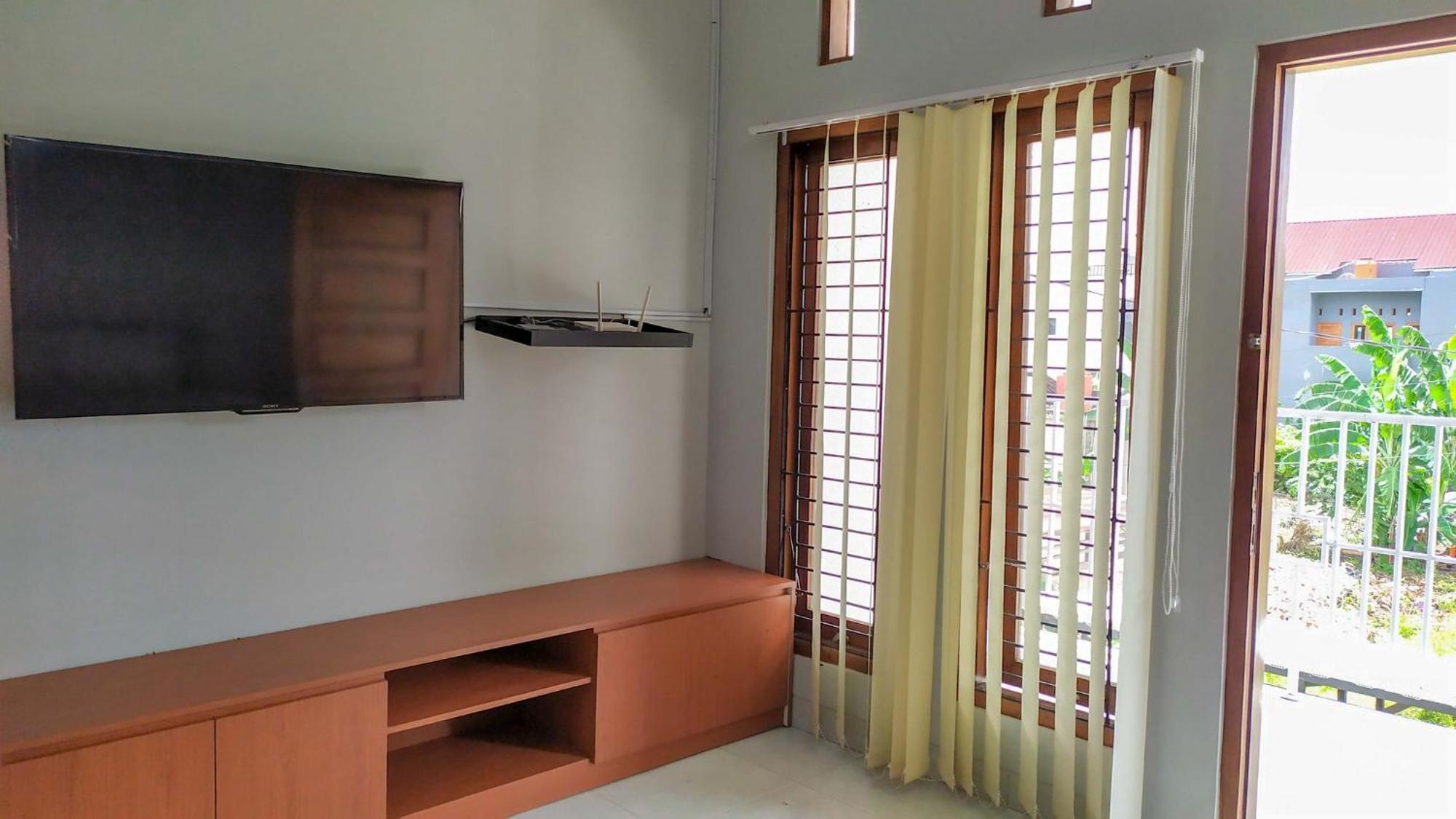 Omah Leren Mitra Reddoorz Near Gembiraloka Zoo Yogyakarta Hotel Eksteriør billede